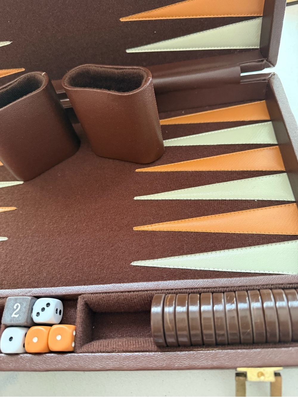 Vintage Backgammon Game Brown Leather Case Complete Original Instructions Great - Picture 7 of 12